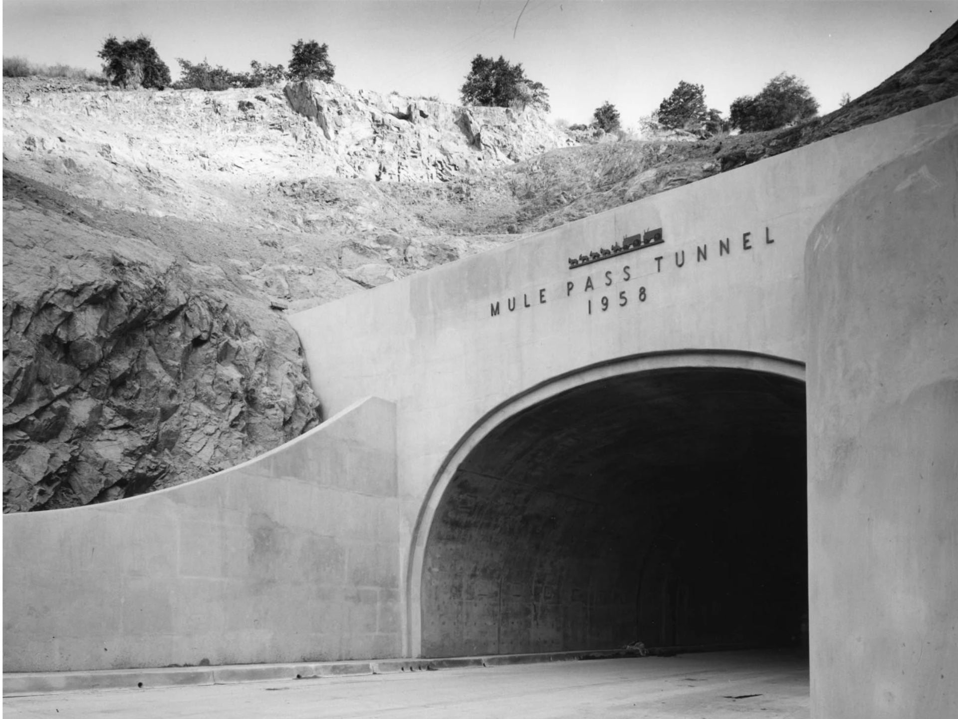 Historic image of Mule Pass Tunnel on SR80 in Arizona
